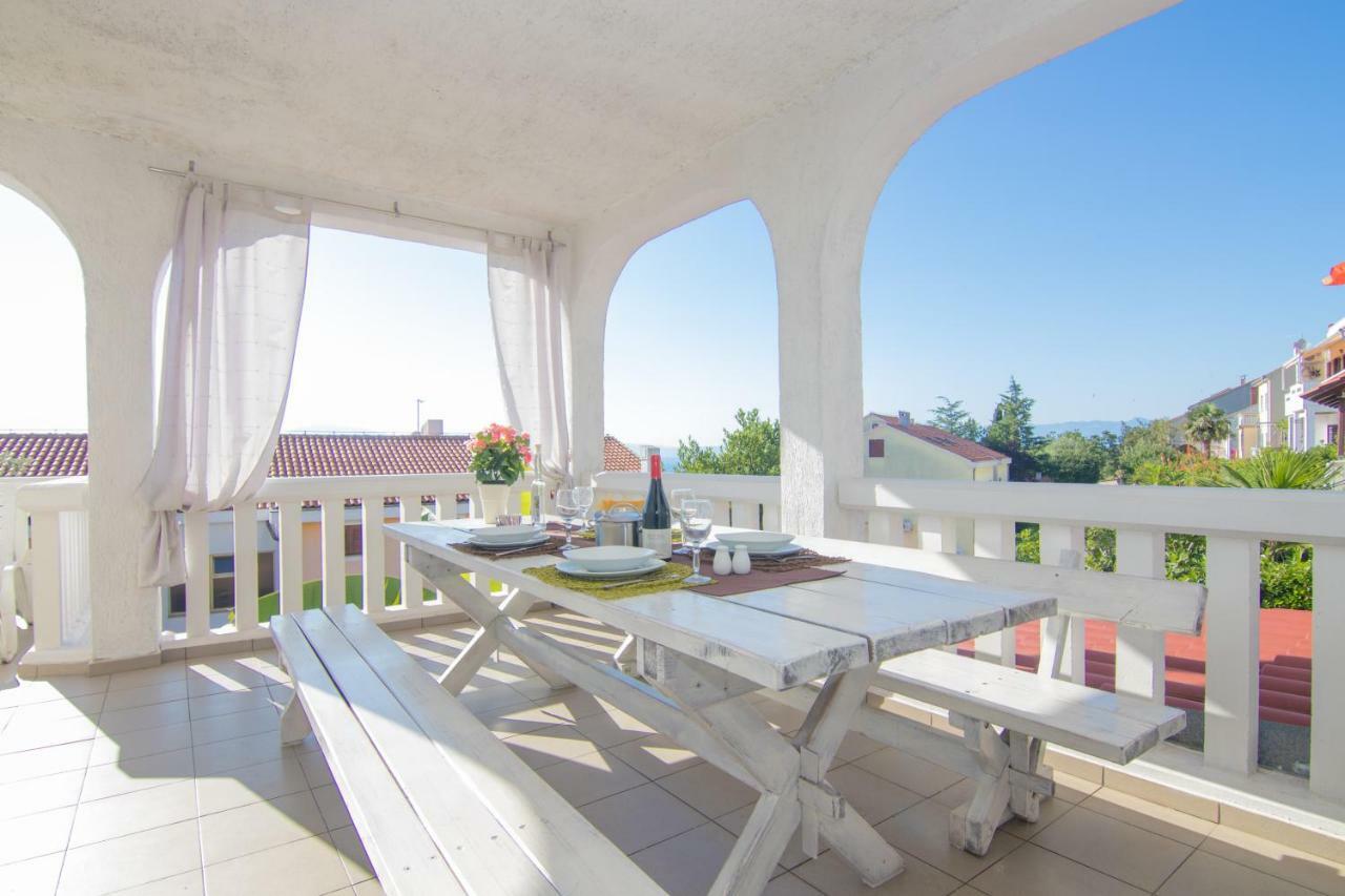 Apartmani Villa Kalinic Njivice Exterior photo